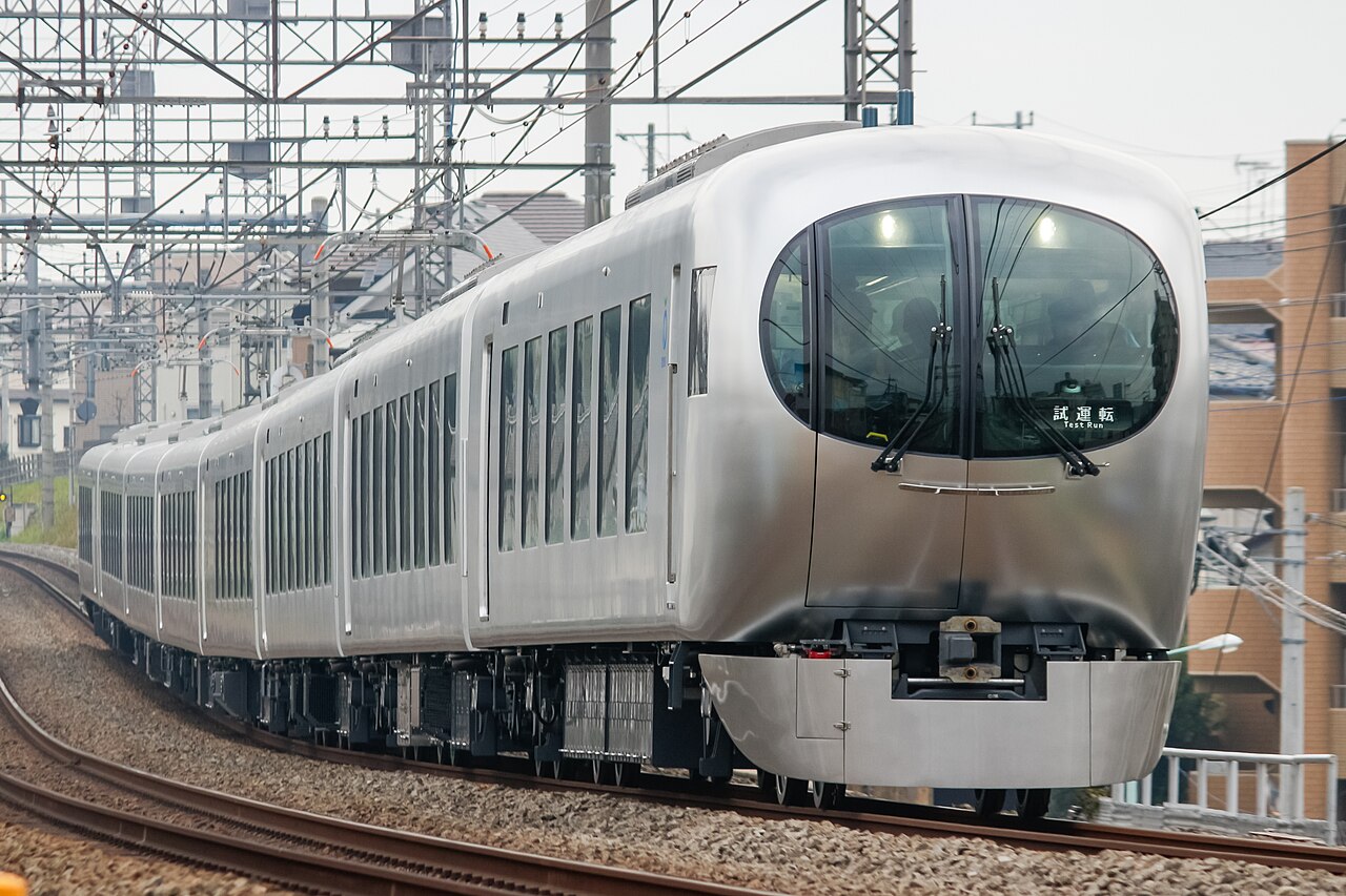 西武 001系 Laview
